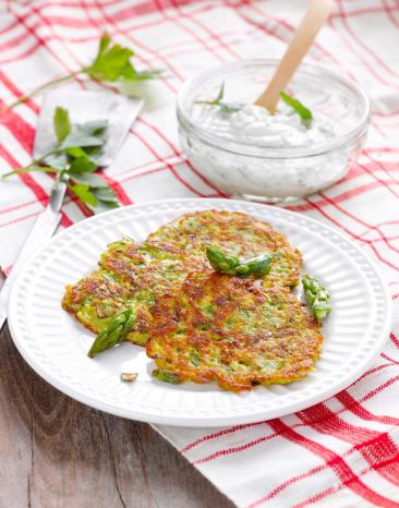 Spargelpuffer mit Dip