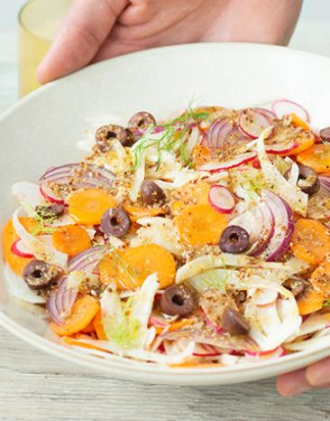 Radieschen-, Fenchel- und Karottensalat