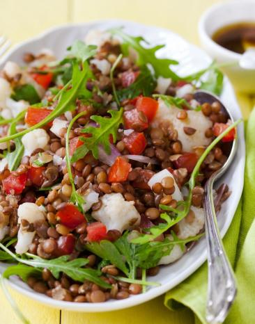 Blumenkohl-Linsen-Salat mit Rucola