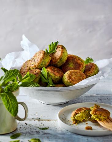 Teste auch unser Rezept für Erbsen-Falafel mit Kichererbsen und grünen Erbsen.