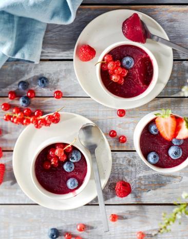 Veganer Beerenpudding