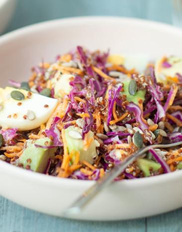 Rotkohl- und Quinoasalat