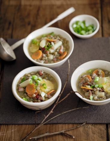 Linsensuppe mit Schwarzwurzeln
