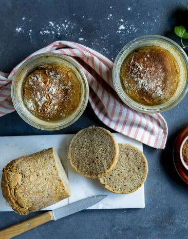 Graubrot, im Glas gebacken