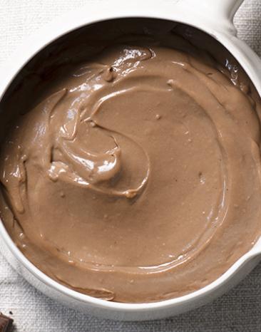 Schokoladencreme in einem Schälchen.