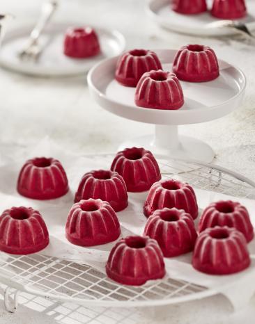 Mini-Himbeereis-Gugelhupfe