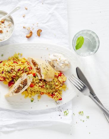 Orientalische Poularde mit lauwarmem Couscoussalat