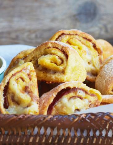 Pizzabrötchen mit Schinken