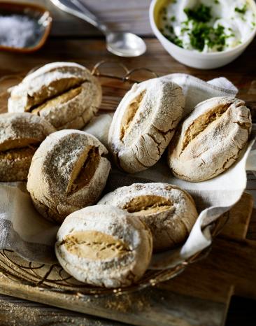 Einfache Roggenbrötchen