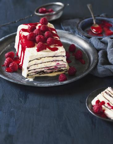 Weißes Schoko Himbeer Parfait