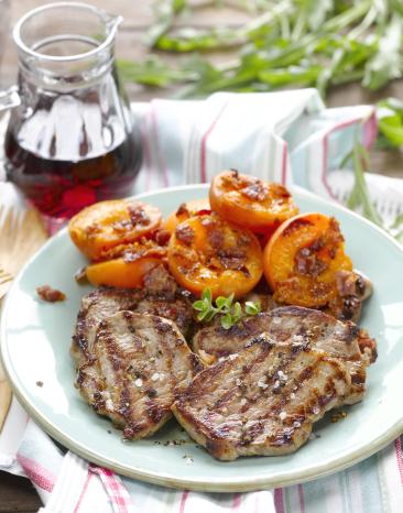Minutensteaks mit pikanten Aprikosen