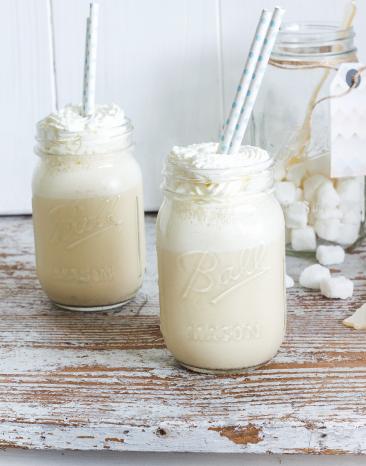Weißer Eiskaffee-Milchshake