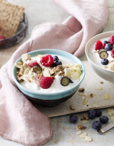 Beeren-Knusper-Quark