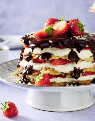 Erdbeer-Waffel-Torte