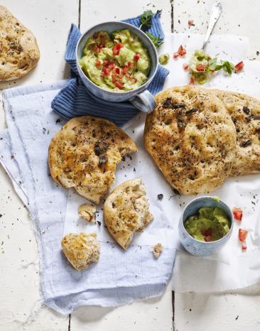 Fladenbrot mit getrockneten Tomaten