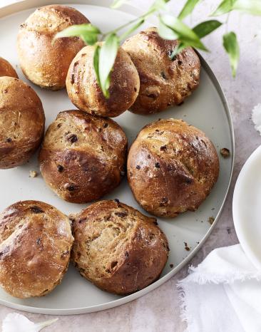 Vollkorn-Rosinenbrötchen