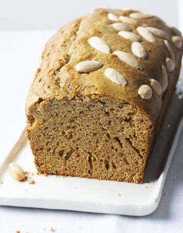 Gewürzkuchen mit Mandeln