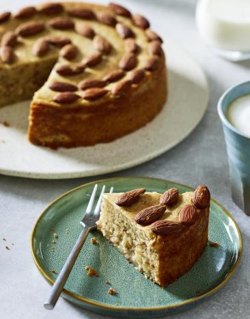 Einfacher veganer Grießkuchen