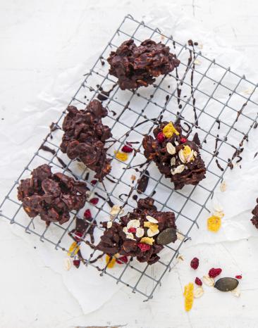 Erdnuss-Fruchtmüsli-Schoko-Crossies