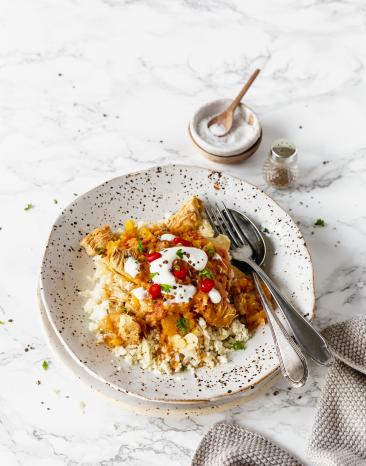 Joghurt-Hähnchen mit Blumenkohlreis