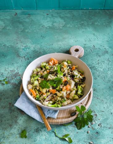 Blumenkohl-Brokkoli-Salat mit Zitronendressing Blumenkohl-Brokkoli-Salat mit Zitronendressing
