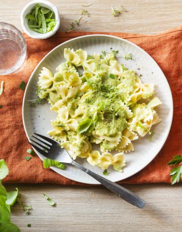 Pasta mit cremiger Brokkoli-Kräuter-Sauce