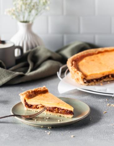 Toggenburger Schlorzifladen, Tartestück angeschnitten.