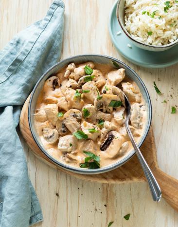 Würziger Filettopf mit Champignons und cremiger Rahmsoße.