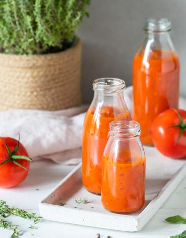 Tomatensauce in Flaschen