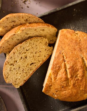 Quarkbrot in Scheiben geschnitten