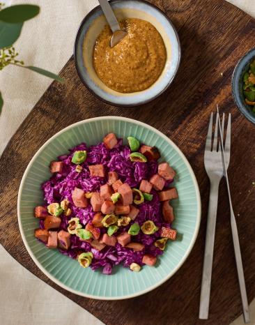 Leberkäs Snack in einer Schüssel