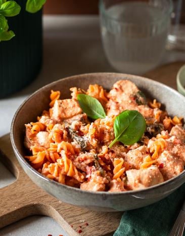 High Protein Pasta mit Hähnchen und Feta